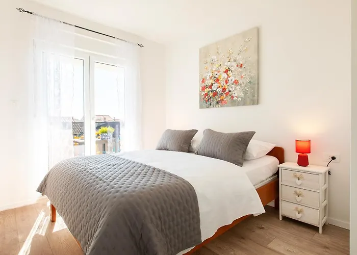 Sunny Island Apartament *