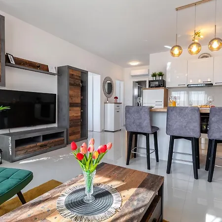 Apartment Sunny Island