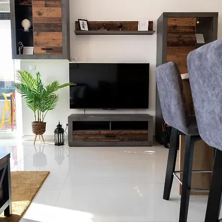 Sunny Island Apartment